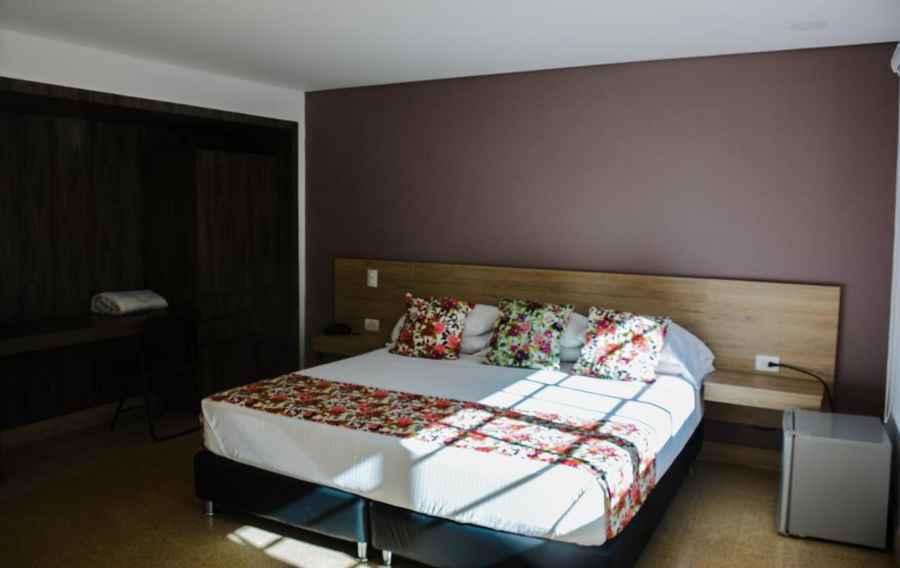 Hotel Poma Rosa Medellín Eksteriør bilde
