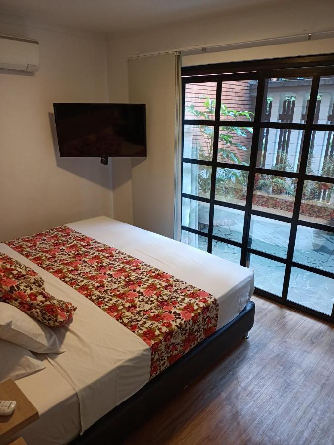 Hotel Poma Rosa Medellín Eksteriør bilde
