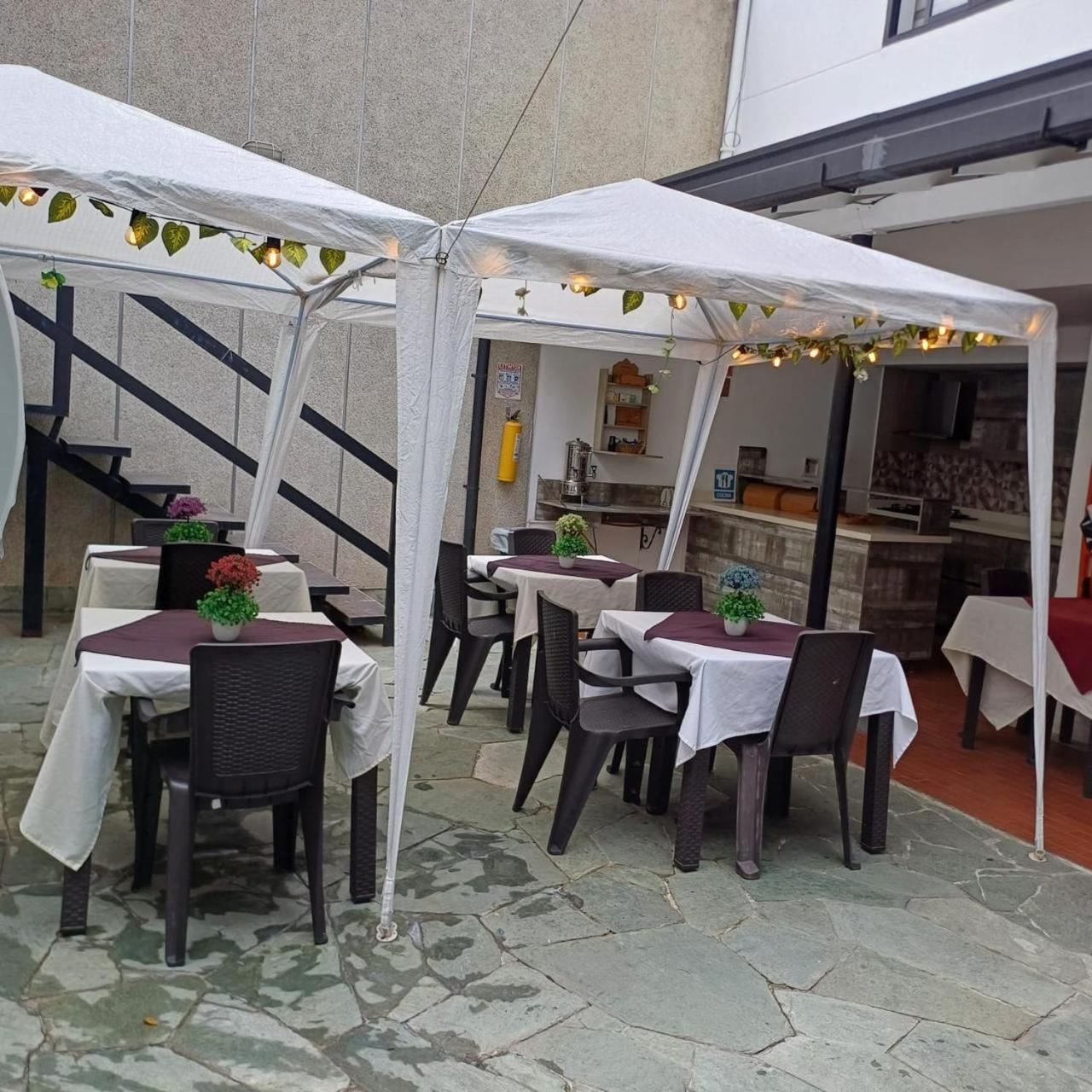 Hotel Poma Rosa Medellín Eksteriør bilde